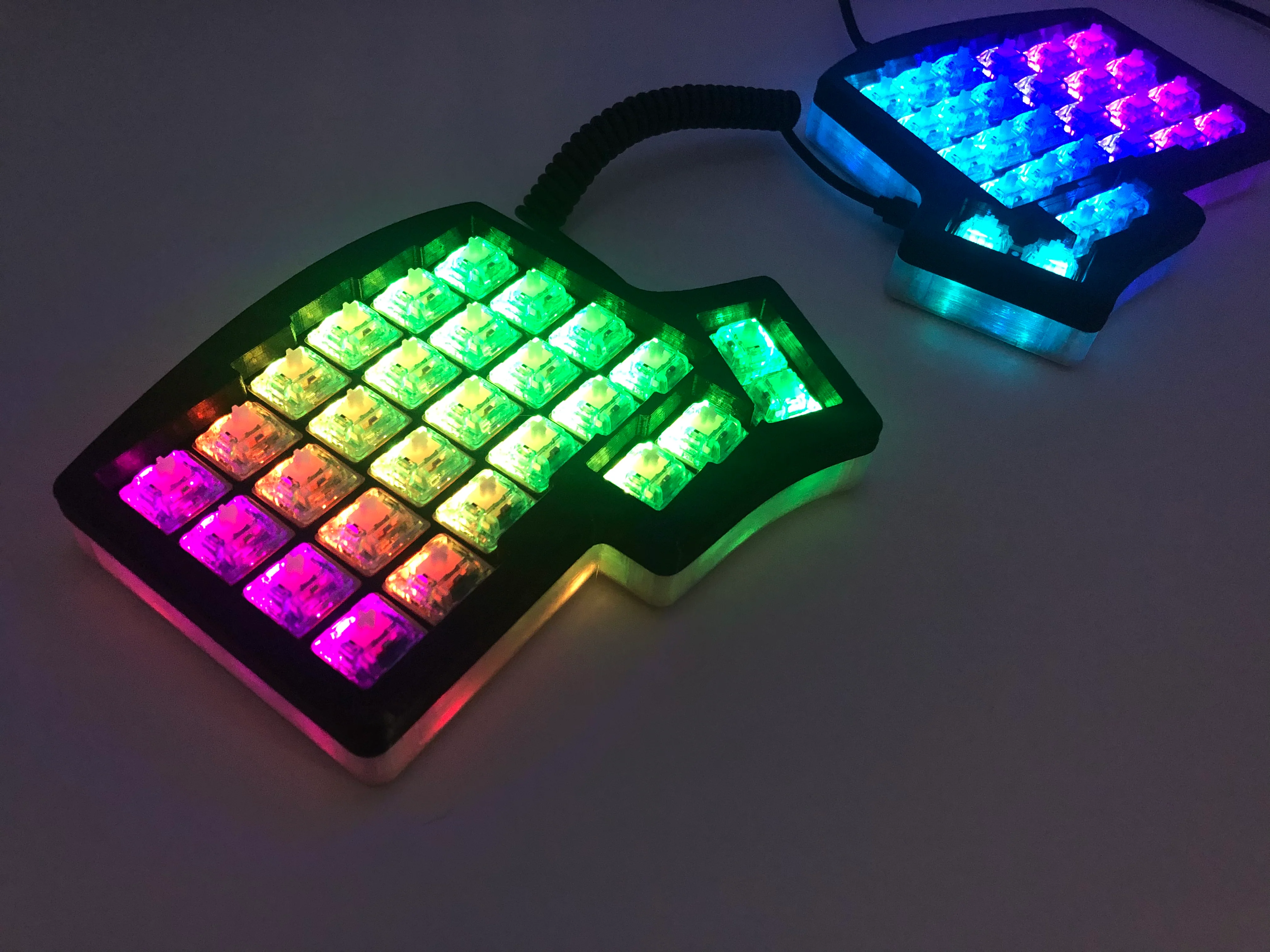 Iris Essential Model 1 Keyboard - Image 4