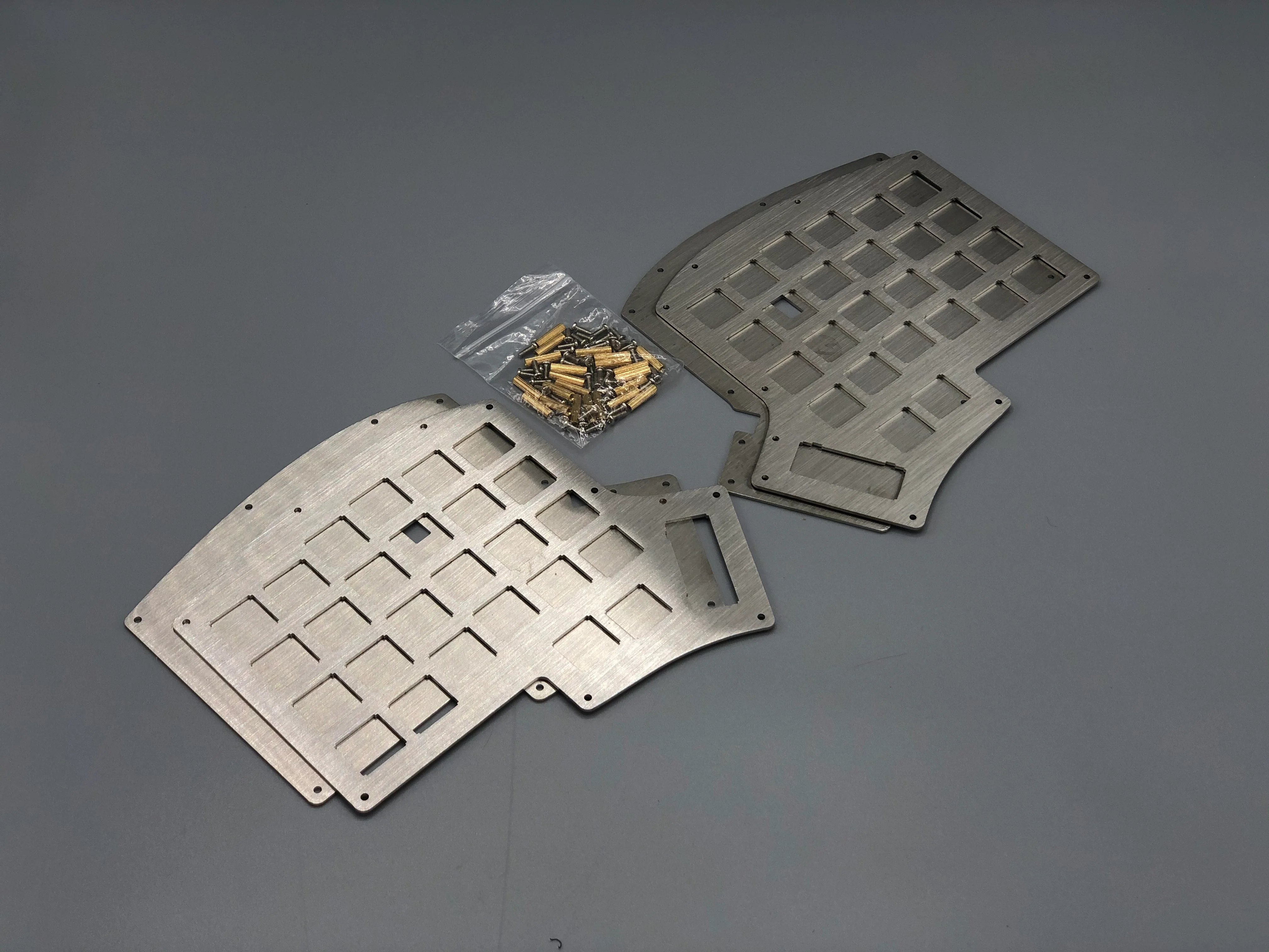 Iris LE (Legacy Edition) Case/Plates - Image 9