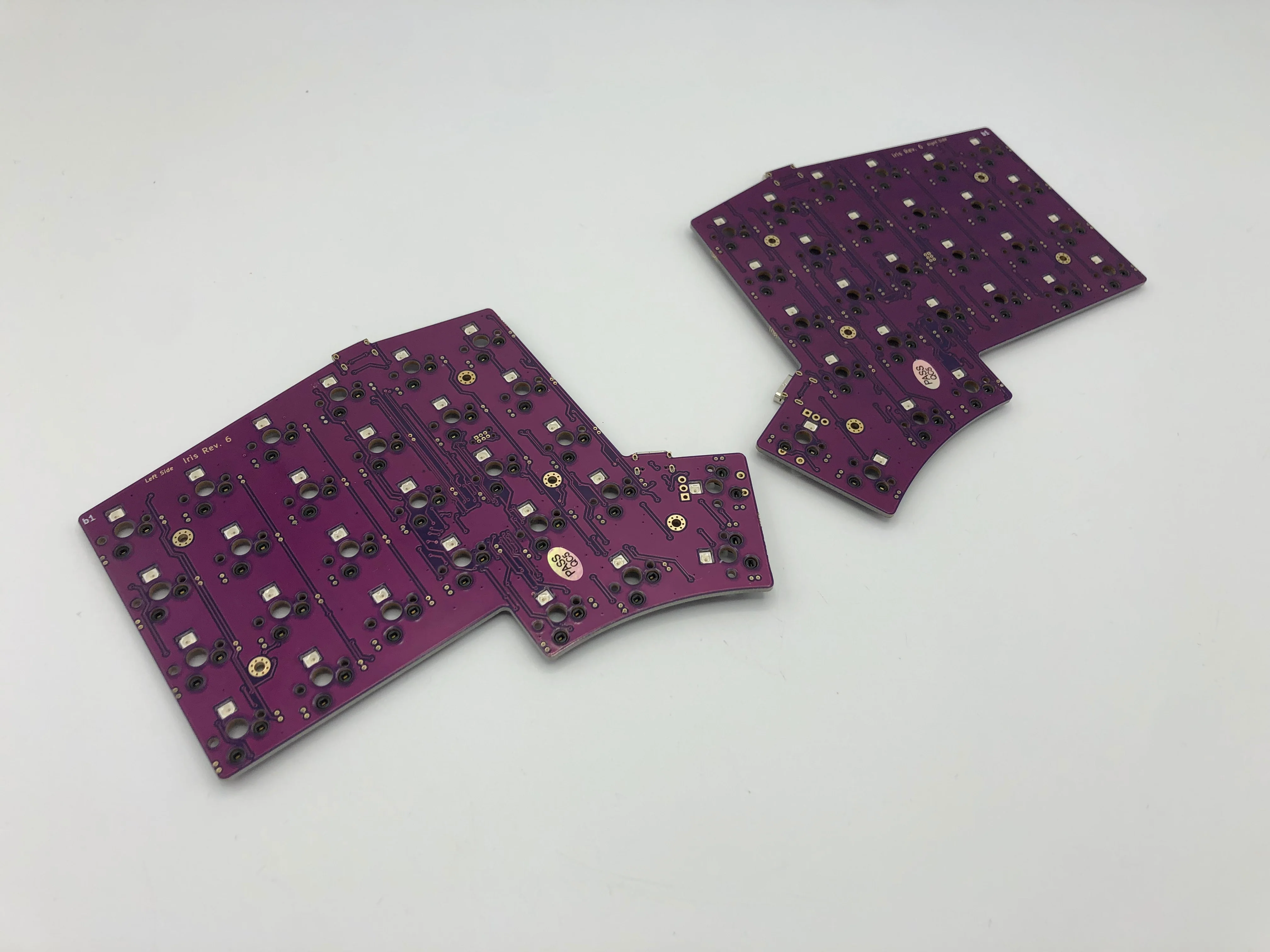 Iris Rev. 6 Keyboard - Hotswap PCBs for Split Ergonomic Keyboard - Image 2