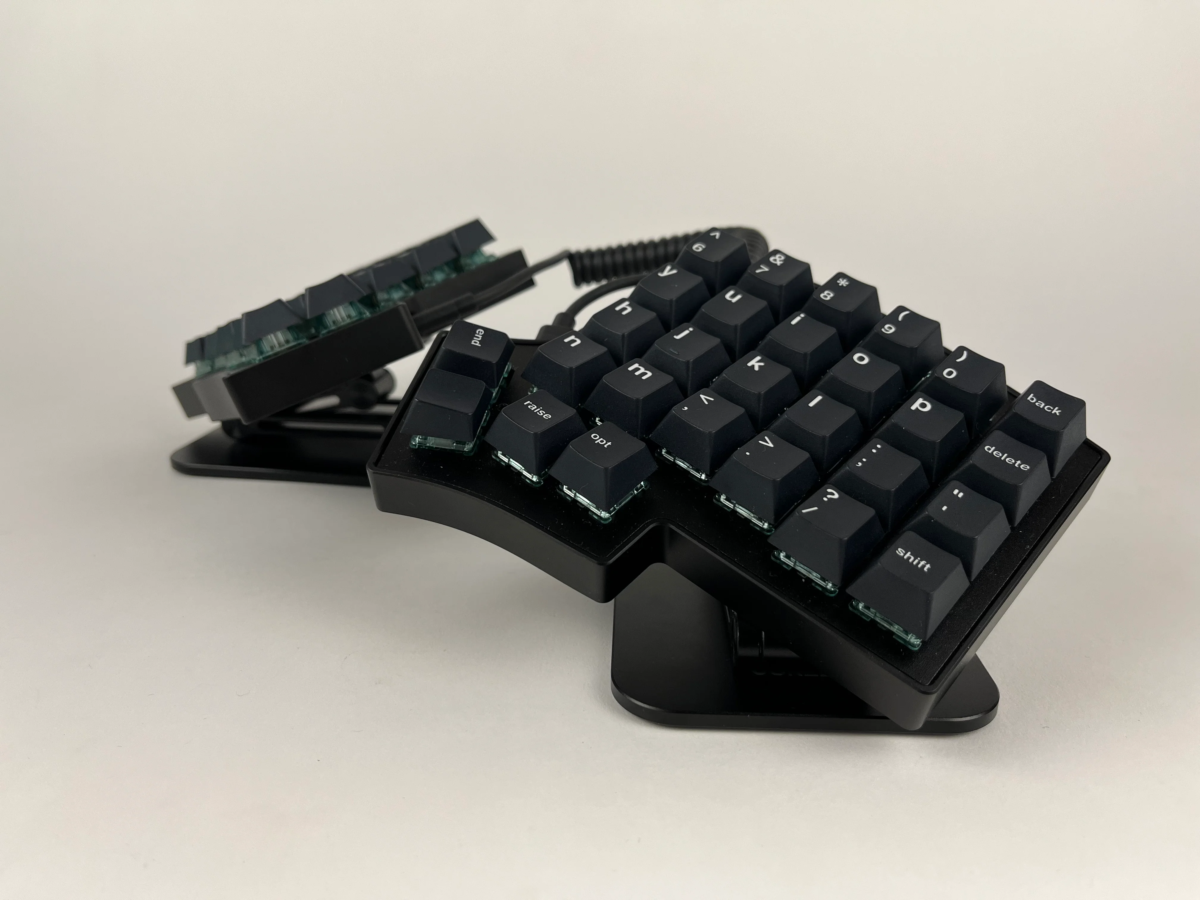 Magnetic MagSafe Tenting Stand Kit for Split Keyboard - Image 8