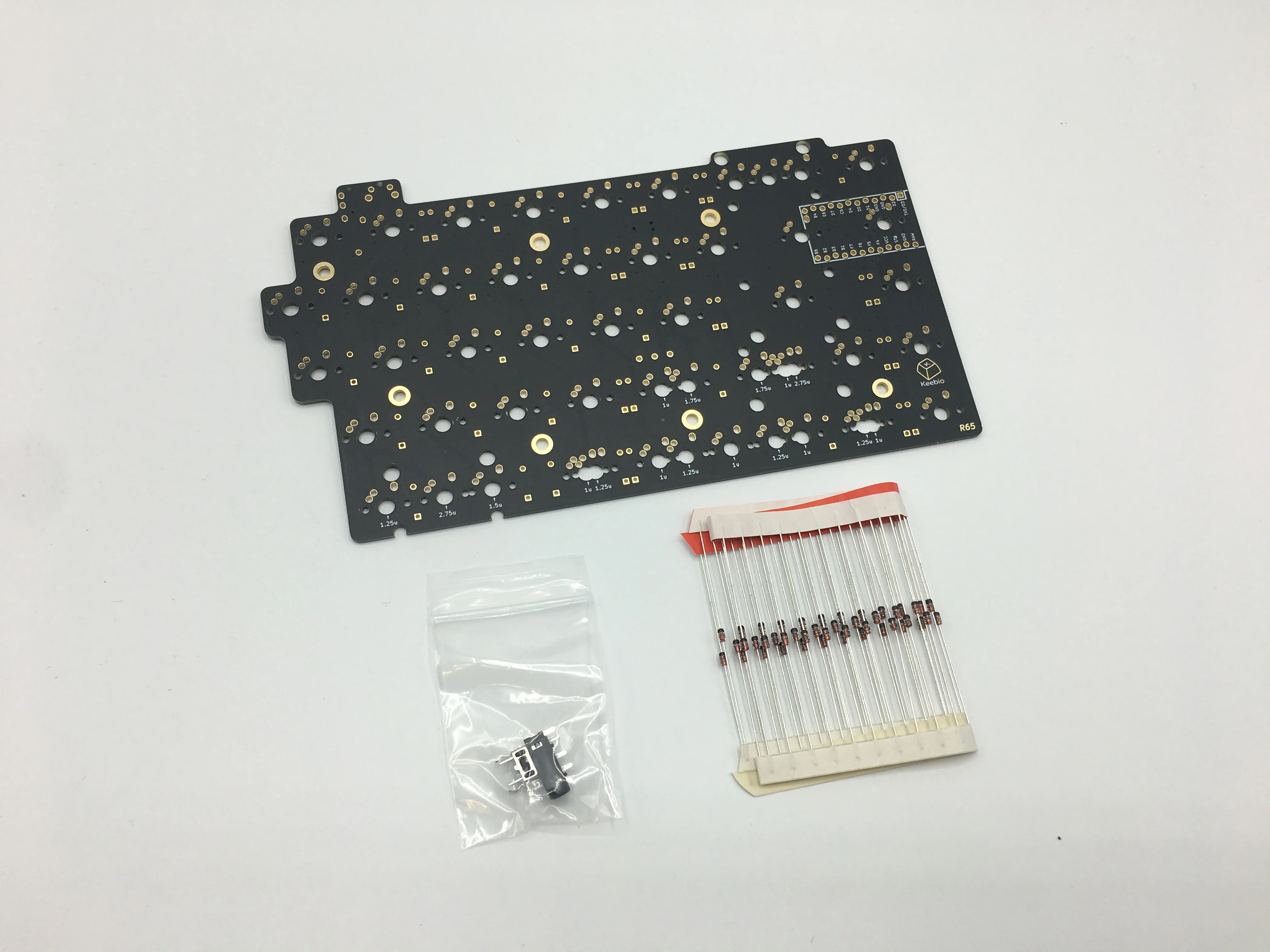 Quefrency Rev. 1 - 60%/65% Split Staggered Keyboard - Image 7