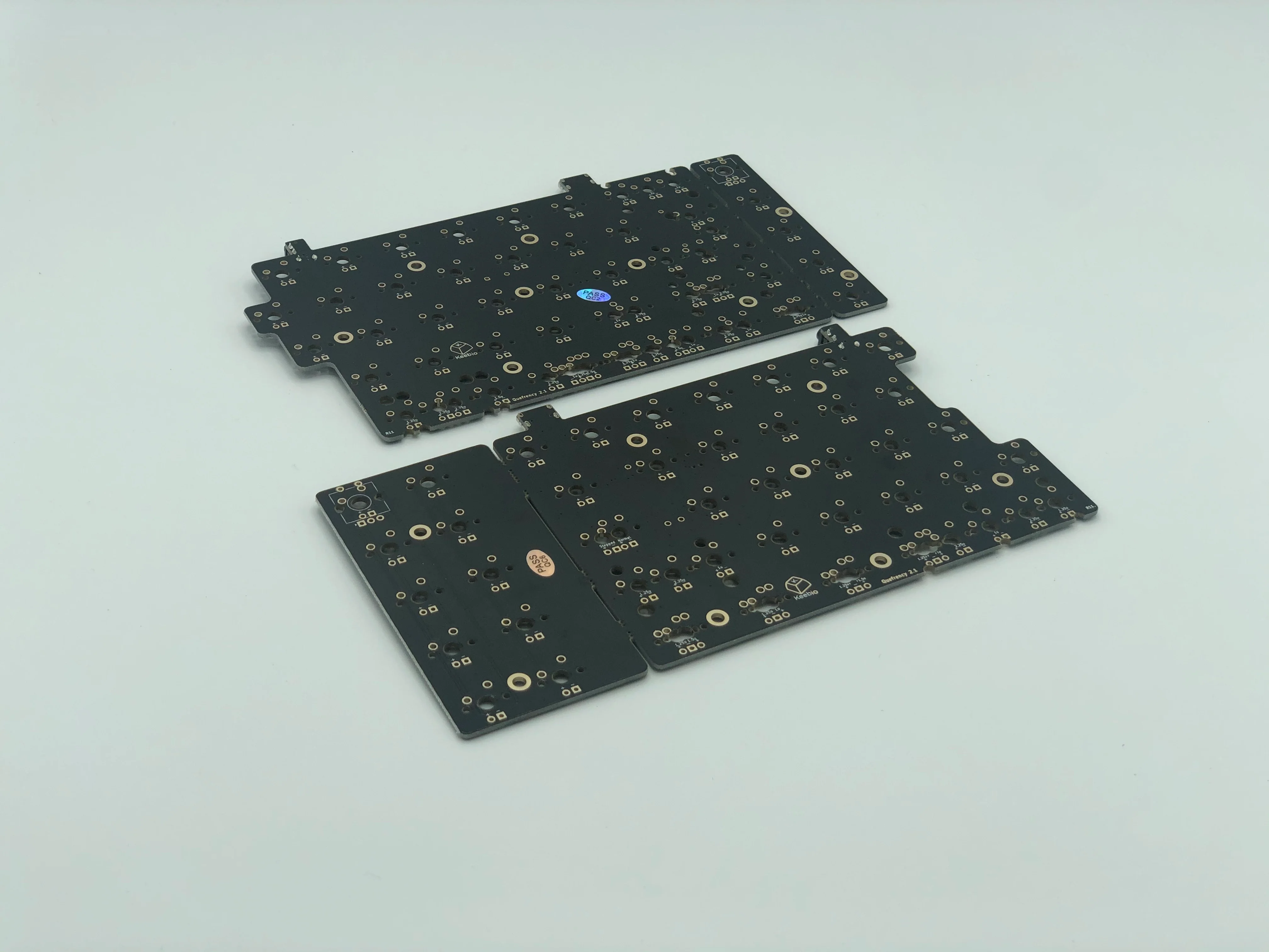 Quefrency Rev. 2 PCBs - 60%/65% Split Staggered Keyboard - Image 3