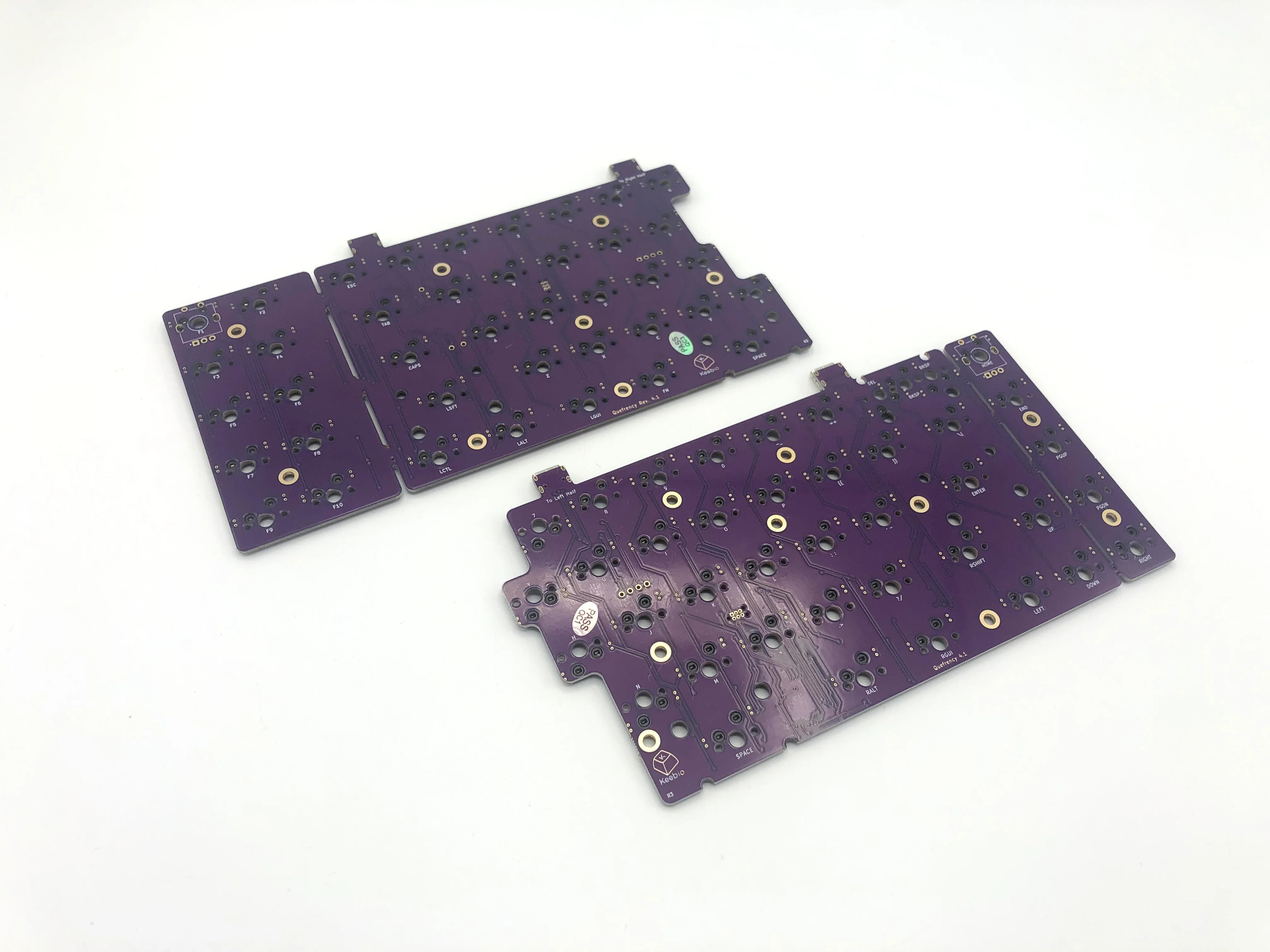 Quefrency Rev. 4 PCBs - Hotswap 65%/65XT Split Staggered Keyboard - Image 3
