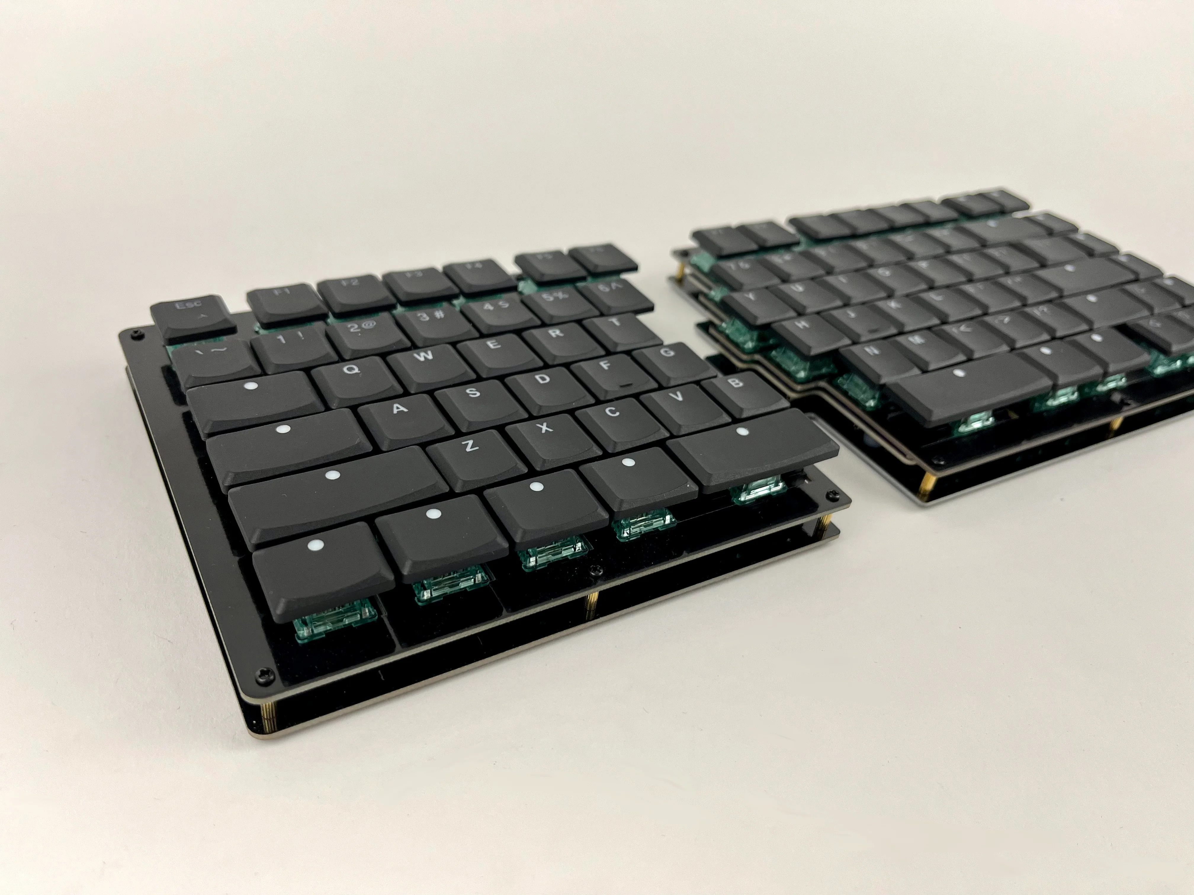 Tai-Hao THT Low-Profile MX 98-Key Keycap Set - Image 11